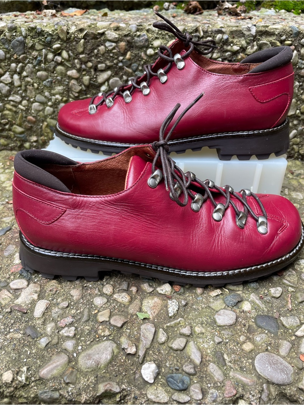 Donald Pliner Lace-Up Alpine Hiking Shoes Red - US W's Sz 8 Excellent cond ITALY - Picture 3 of 11